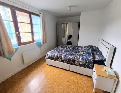 Un ou plusieurs lits dans un hébergement de l'établissement Elegant and cozy city center B&B