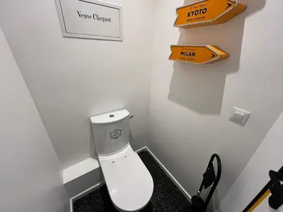 Salle de bains dans l'établissement L'Ecrin de Clicquot, studio cosy au cœur d'Epernay