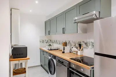 Cuisine ou kitchenette dans l'établissement Maison idéale famille, 6 pers - Disney 15 min