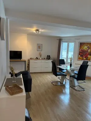 Télévision ou salle de divertissement dans l'établissement Le Cocon Chalonnais