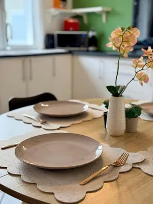 Cuisine ou kitchenette dans l'établissement Maison de Plain-pied à 15 mins de Compiègne