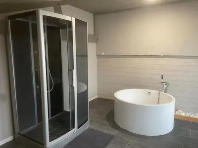Salle de bains dans l'établissement Appartement dans un cadre bucolique