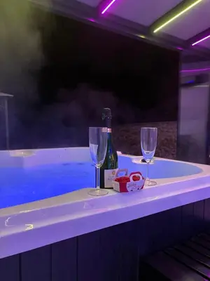 Boissons dans l'établissement Daenerys Suite