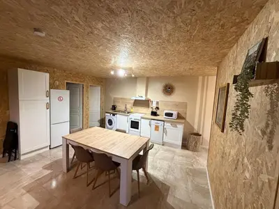 Cuisine ou kitchenette dans l'établissement Le Champenois