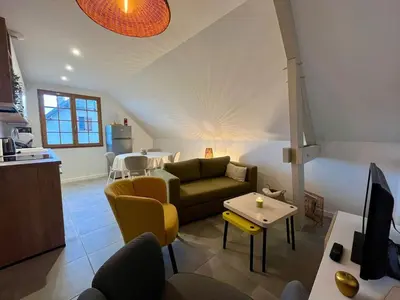 Télévision ou salle de divertissement dans l'établissement L'Escale Champenoise - independent accommodation