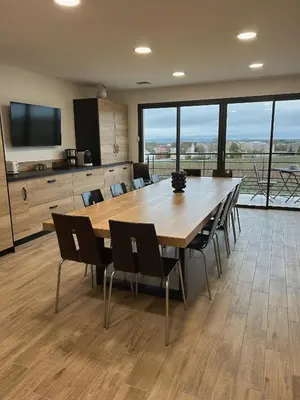 Télévision ou salle de divertissement dans l'établissement Vignes au Balcon
