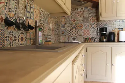 Cuisine ou kitchenette dans l'établissement Gîte de l'Arnes