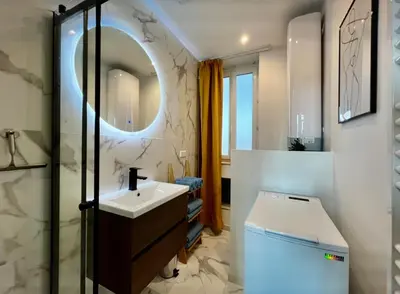 Salle de bains dans l'établissement Luxury Family Stay & 20 min Disney Paris