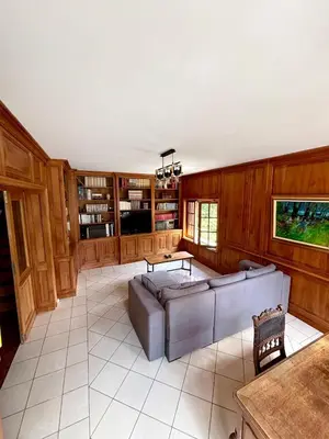 Coin salon dans l'établissement Gîte Chez Tio Père - 12 personnes