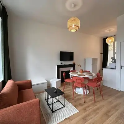 Appartement Luna 8p Vue Hôtel de Ville Charleville