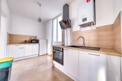 Cuisine ou kitchenette dans l'établissement Aloe Vera - 3 chambres