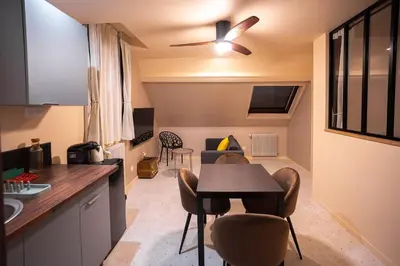 Cuisine ou kitchenette dans l'établissement Terres de Soleil - Bohème Chic en cœur St Quentin