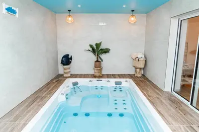 Plan de l'établissement Suites Romantiques avec Jacuzzi - Marne-La-Vallée - Le Jardin De Vos Secrets