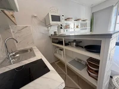 Cuisine ou kitchenette dans l'établissement Chez Anais - Charmant Studio - Centre de Compiegne