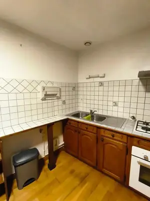 Cuisine ou kitchenette dans l'établissement Charmant Appartement à Romilly-sur-Seine avec Jardin