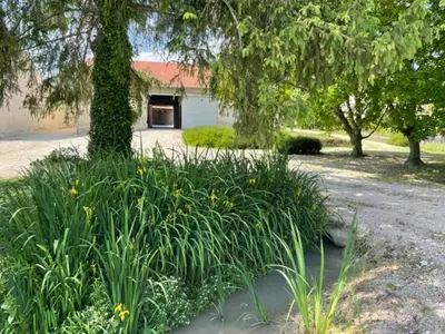 Jardin de l'établissement Les bulles lissoises
