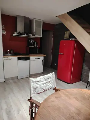 Cuisine ou kitchenette dans l'établissement Appartement cosy à Charleville-Mézières, 60 m² avec vue