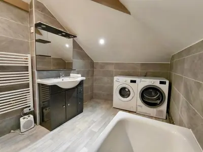 Salle de bains dans l'établissement C Coispine T3 confortable en bord de meuse