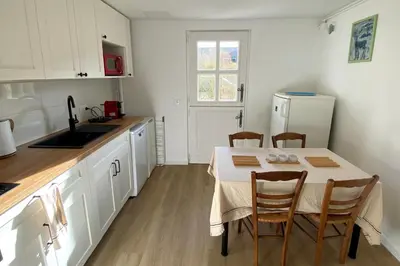 Cuisine ou kitchenette dans l'établissement Appartement proche Château de Compiègne