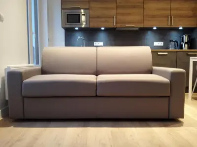 Coin salon dans l'établissement Apartment T2 Helle Stadtzentrum Voltaire Zimmer Hof by Interhome