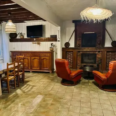 Large and cozy family home
