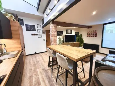 Cuisine ou kitchenette dans l'établissement L'Insolite, les pièces cachées