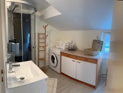 Cuisine ou kitchenette dans l'établissement F2 Place République Center - Bright and equipped