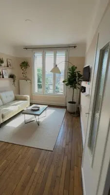 Télévision ou salle de divertissement dans l'établissement Appartement idéal