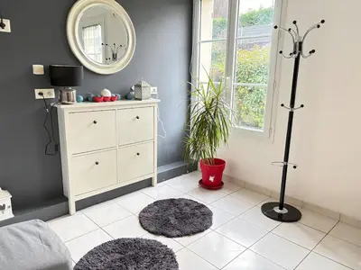 Salle de bains dans l'établissement Maison spacieuse et lumineuse à Pierrefonds