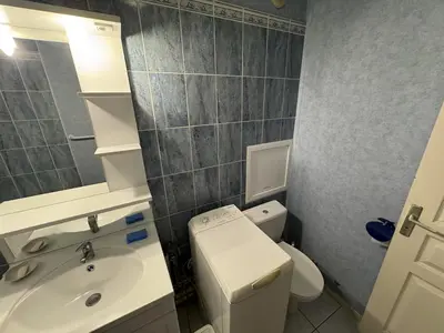 Salle de bains dans l'établissement Appartement centre Compiègne