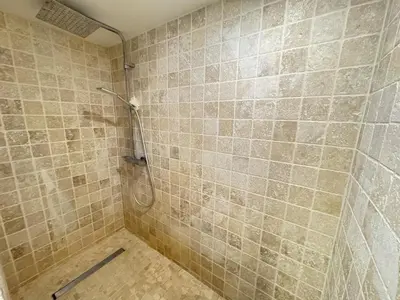 Salle de bains dans l'établissement Maison nature rénovée