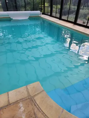 Piscine de l'établissement GITE DE MAMIE - jusqu'à 20 personnes ou située à proximité