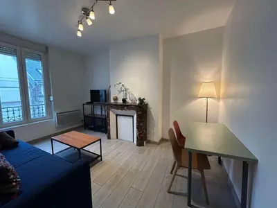 Plan de l'établissement Appartement spacieux et lumineux à Reims - WiFi inclus - FR-1-870-4