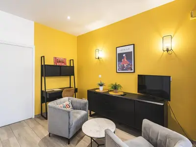 Plan de l'établissement Appartement Moderne Reims Centre avec Parking et WiFi - FR-1-870-9