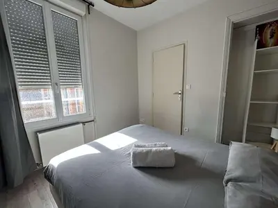 Plan de l'établissement Appartement Confortable & Moderne à Reims - FR-1-870-21
