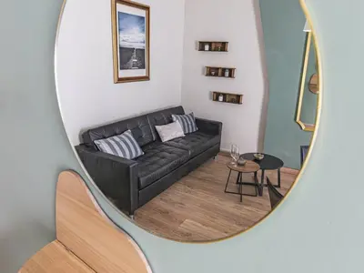 Coin salon dans l'établissement Appartement Chic à Reims, Wi-Fi Gratuit - FR-1-870-22