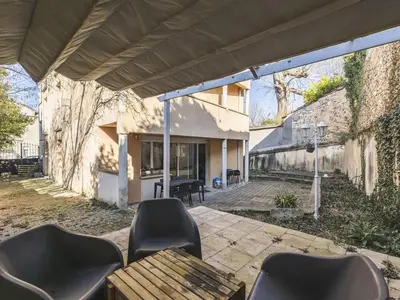 Plan de l'établissement Appartement Terrasse Confortable à Reims - FR-1-870-23