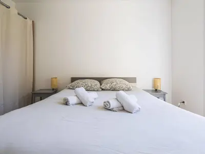 Plan de l'établissement Appartement Terrasse Confortable à Reims - FR-1-870-23