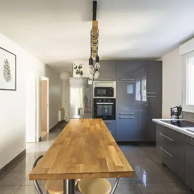 Appartement Terrasse Confortable à Reims - FR-1-870-23