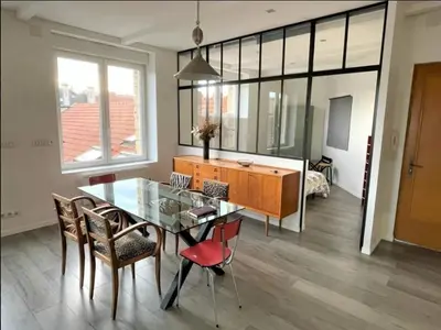 Cuisine ou kitchenette dans l'établissement Grand Appartement 2 Chambres au Cœur de Reims - FR-1-870-34