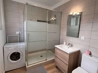Plan de l'établissement Appartement cosy avec terrasse à Reims - FR-1-870-30