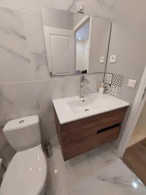 Salle de bains dans l'établissement Bel studio rénové au cœur de la ville RDC pratique Ground Floor