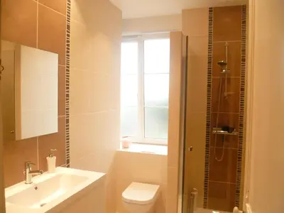 Salle de bains dans l'établissement Les 3 Tilleuls