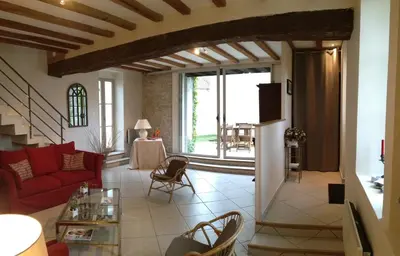 Coin salon dans l'établissement Les Marronniers