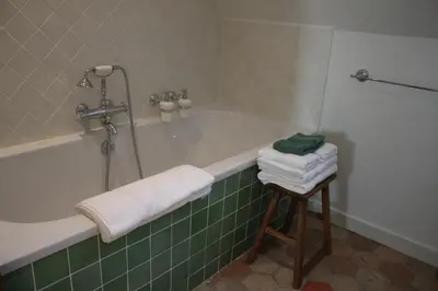 Salle de bains dans l'établissement Orangerie Saint Martin