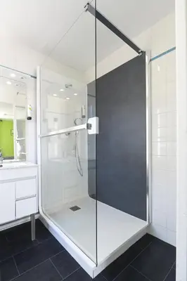 Salle de bains dans l'établissement Auberge De L'Omois