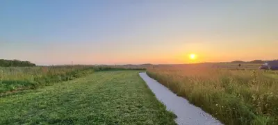 Lever ou coucher de soleil vu de le camping ou à proximité