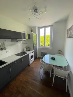 Cuisine ou kitchenette dans l'établissement Gîte Rilly-la-Montagne
