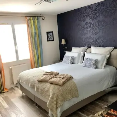 Les Suites Champenoises