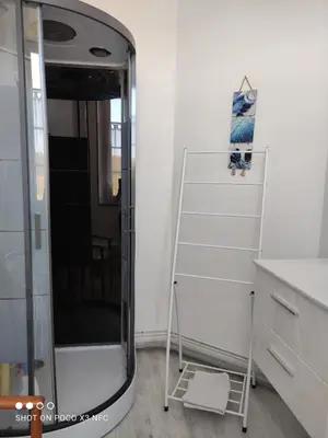 Salle de bains dans l'établissement Le Clos du Val